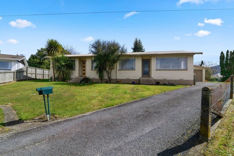 Photo of property in 2/30 Clyde Street, Utuhina, Rotorua, 3015