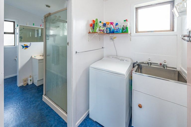 Photo of property in 13 Okiwa Terrace, Waiinu Beach, Whanganui, 4588