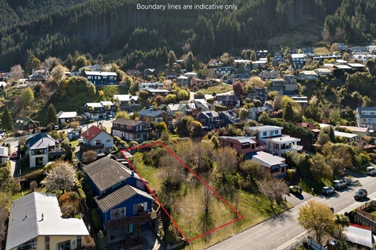 Photo of property in 14 Avalon Crescent, Fernhill, Queenstown, 9300