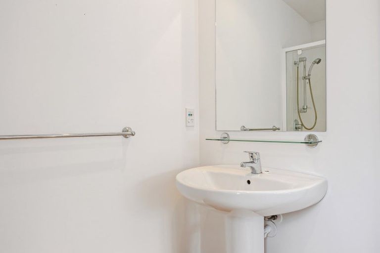 Photo of property in 63a Chesterfield Mews, Russley, Christchurch, 8042