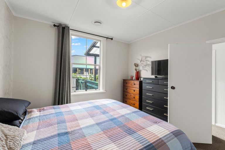 Photo of property in 67a Queen Street, Waitara, 4320