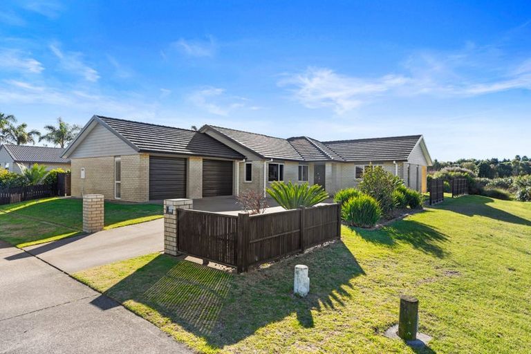 Photo of property in 95 Oriental Parade, Papamoa Beach, Papamoa, 3118