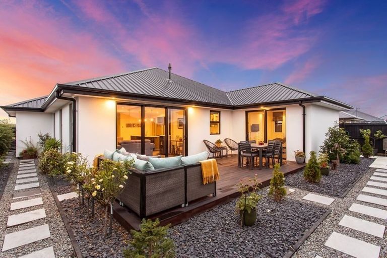 Photo of property in 10 Mckerrow Street, Marshland, Christchurch, 8083