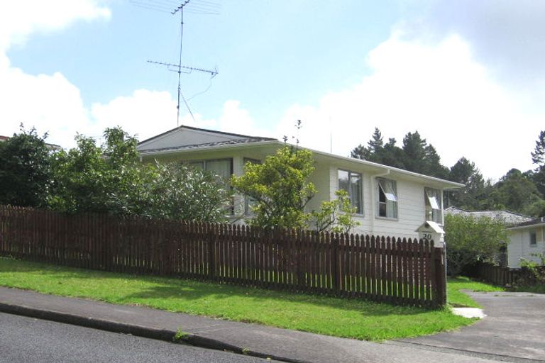 Photo of property in 20 Bellringer Road, Massey, Auckland, 0614