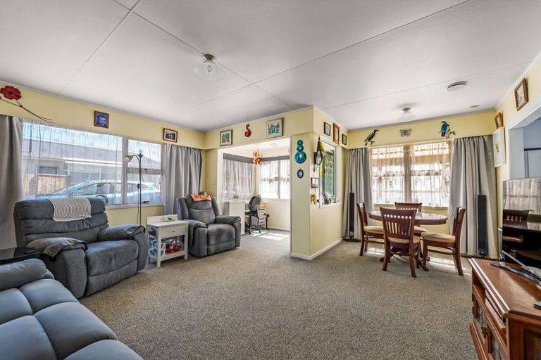 Photo of property in 10 Puriri Street, Gonville, Whanganui, 4501