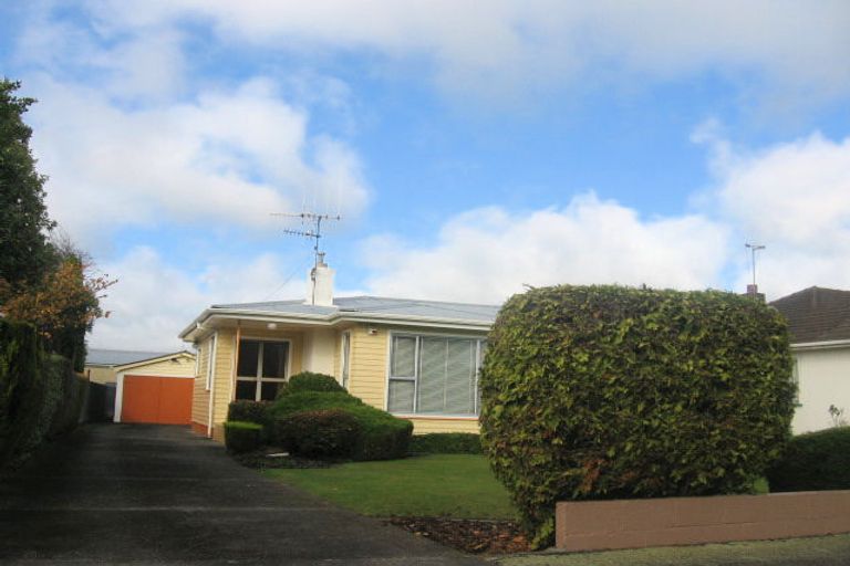 Photo of property in 14 Glasgow Street, Takaro, Palmerston North, 4412