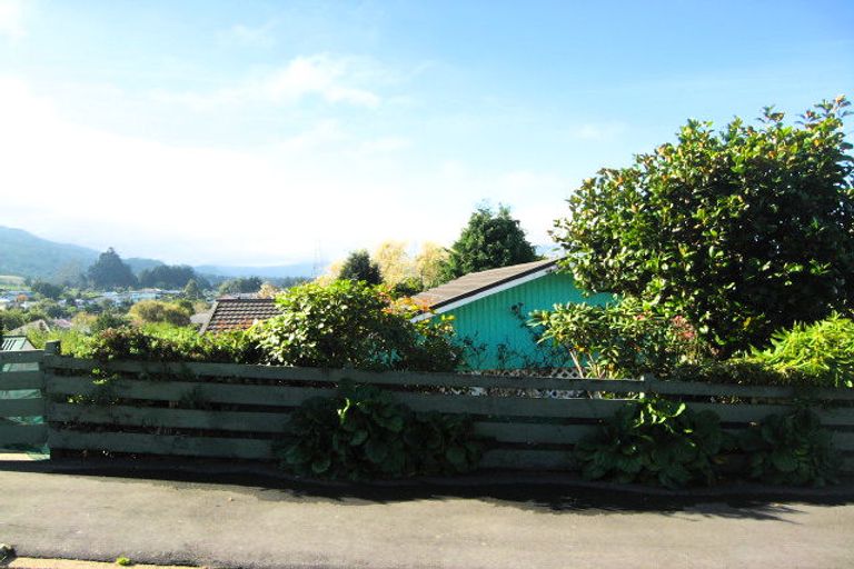 Photo of property in 72 Centennial Avenue, Helensburgh, Dunedin, 9010