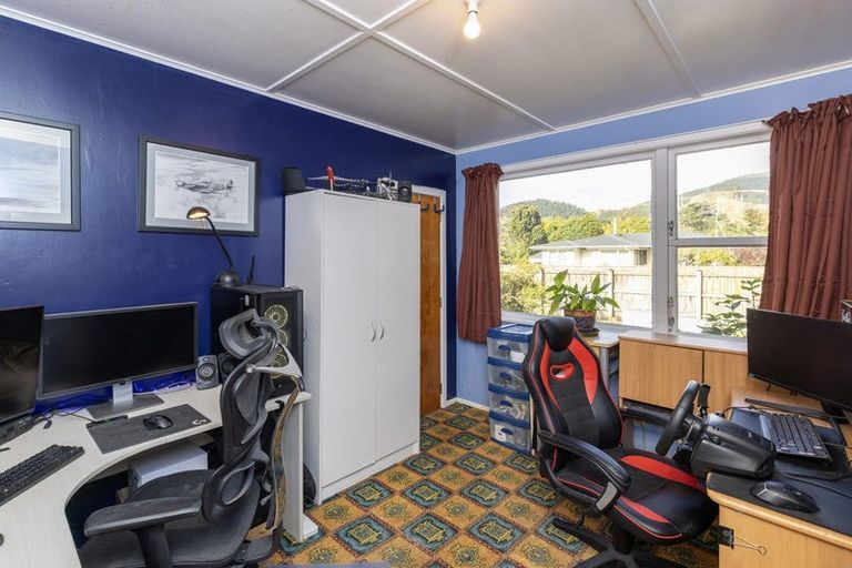 Photo of property in 4 Brazier Grove, Paraparaumu, 5032