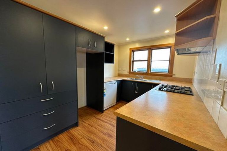 Photo of property in 31 Hardy Street, Waterloo, Lower Hutt, 5011