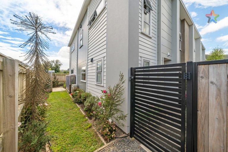 Photo of property in 35 Mcgrath Way, Taita, Lower Hutt, 5011