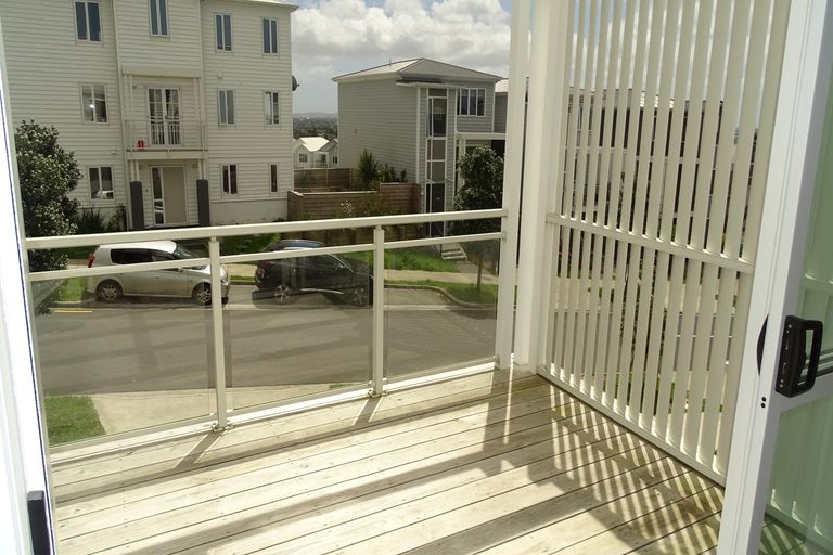 Photo of property in 28 Joseph Street, Flat Bush, Auckland, 2019