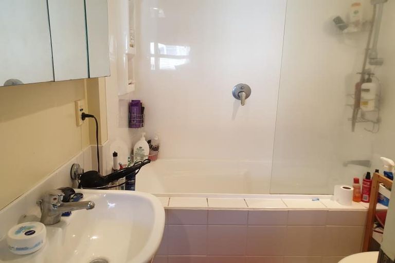 Photo of property in Sirocco Apartments, 811/8 Church Street, Wellington Central, Wellington, 6011