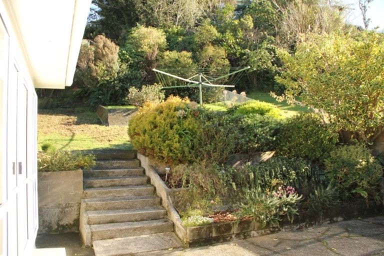 Photo of property in 127 Parkvale Road, Karori, Wellington, 6012