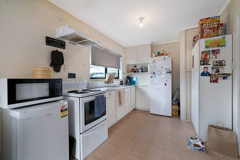 Photo of property in 4134 Great North Road, Glendene, Auckland, 0602