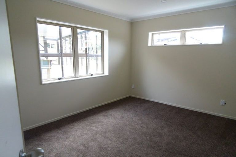 Photo of property in 16 Mirrabooka Avenue, Botany Downs, Auckland, 2010