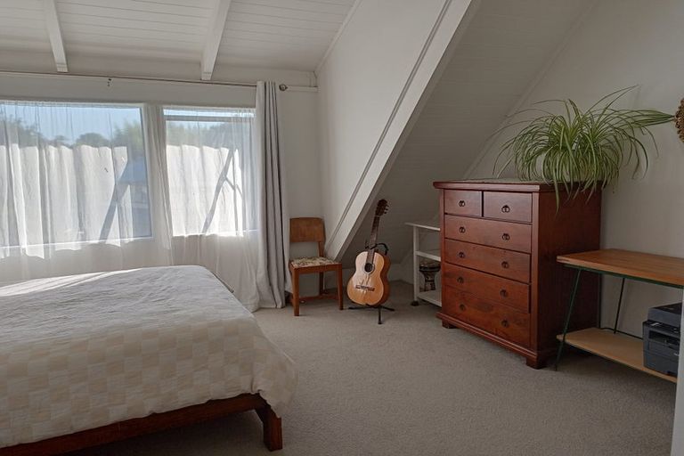 Photo of property in 2/37 Alexander Avenue, Torbay, Auckland, 0630