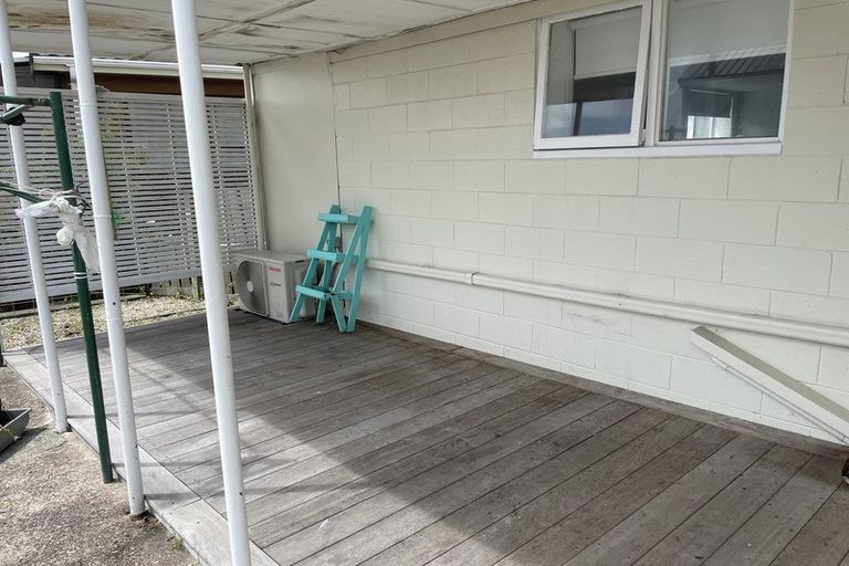 Photo of property in 774b Whangaparaoa Road, Manly, Whangaparaoa, 0930