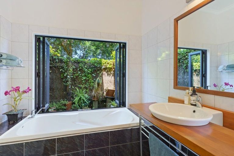 Photo of property in 69 Matatua Road, Raumati Beach, Paraparaumu, 5032