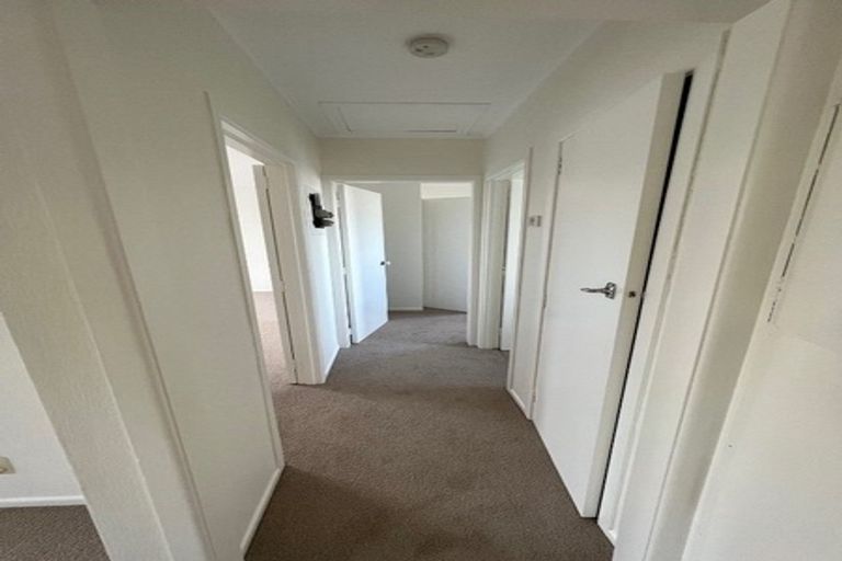 Photo of property in 2/65 Astley Avenue, New Lynn, Auckland, 0600