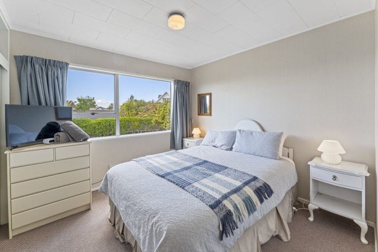 Photo of property in 20 Shera Street, Acacia Bay, Taupo, 3330