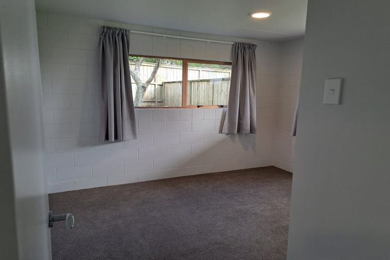 Photo of property in 3 Manaia View Road, One Tree Point, 0118
