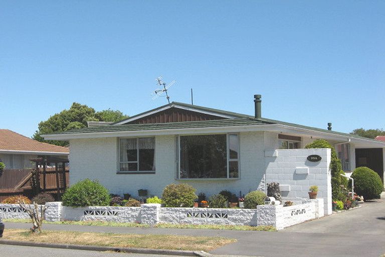 Photo of property in 2/99 Cottonwood Street, Parklands, Christchurch, 8083