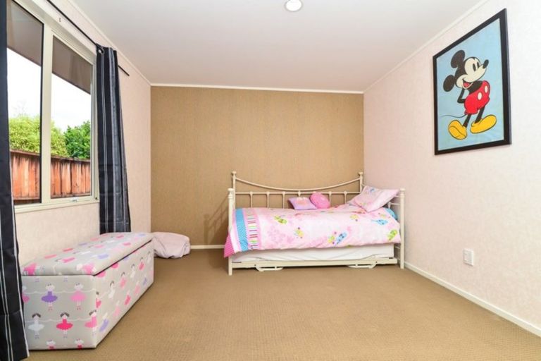 Photo of property in 24 Bouverie Crescent, Flagstaff, Hamilton, 3210