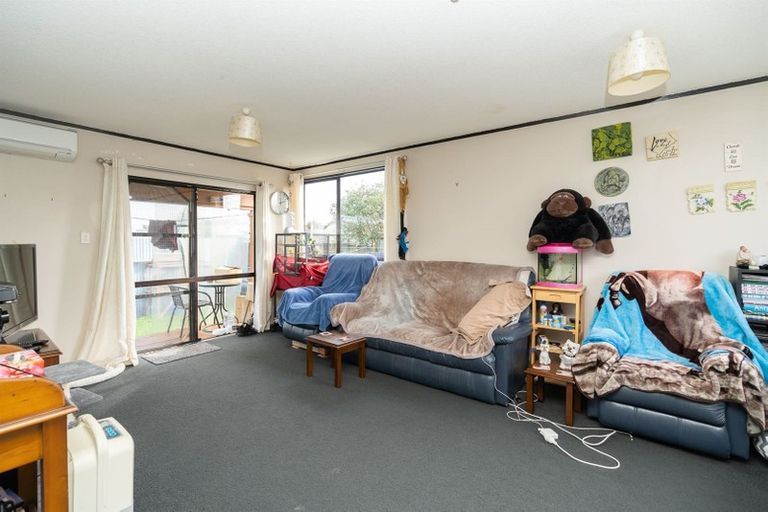 Photo of property in 133d Avalon Drive, Nawton, Hamilton, 3200