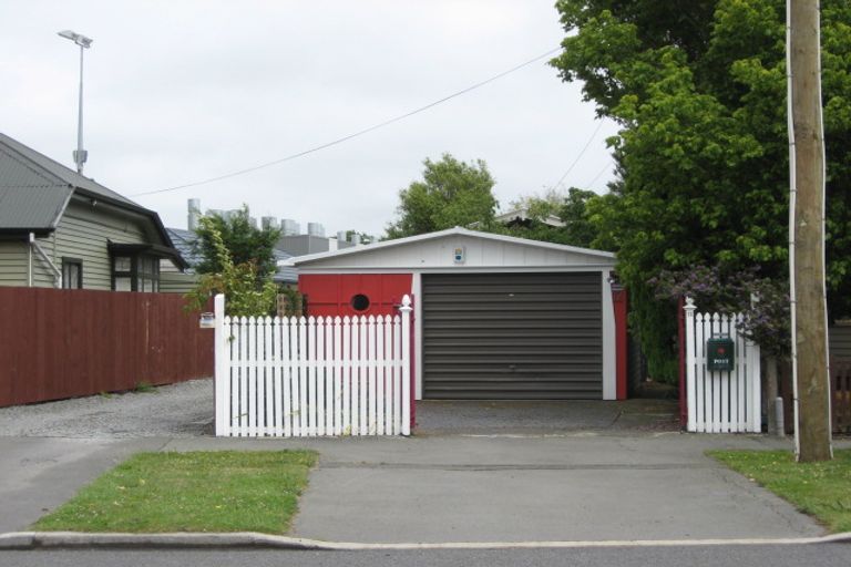 Photo of property in 12 Whittington Avenue, Woolston, Christchurch, 8023