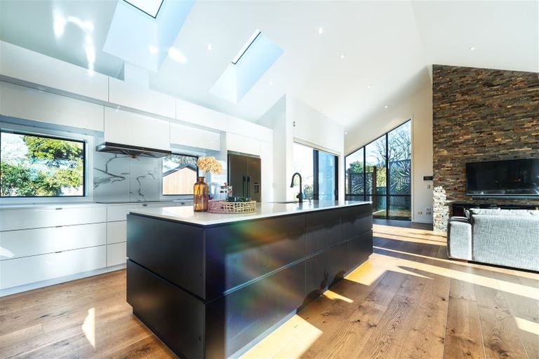 Photo of property in 412 Papanui Road, Strowan, Christchurch, 8052