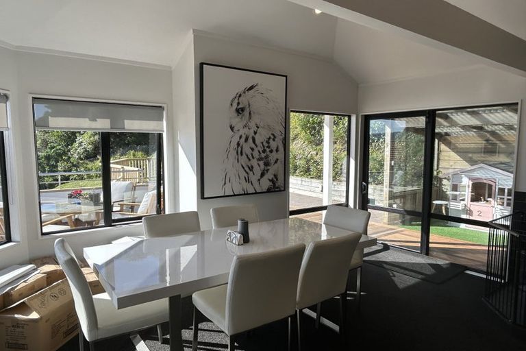 Photo of property in 8 Countess Close, Maupuia, Wellington, 6022