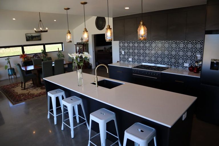 Photo of property in 1640 Mangorei Road, Mangorei, New Plymouth, 4371