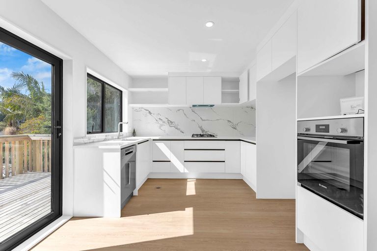 Photo of property in 76a Crawford Avenue, Mangere Bridge, Auckland, 2022