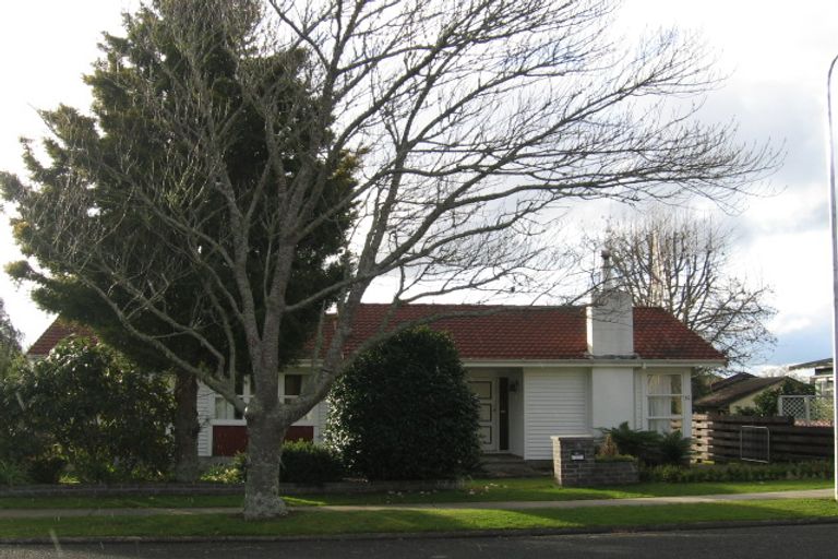 Photo of property in 16 Amanda Avenue, Dinsdale, Hamilton, 3204