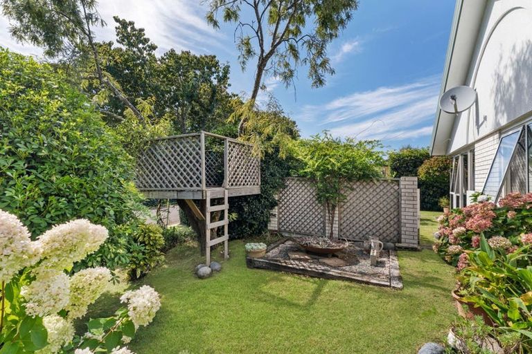 Photo of property in 1 Belmont Rise, Katikati, 3129