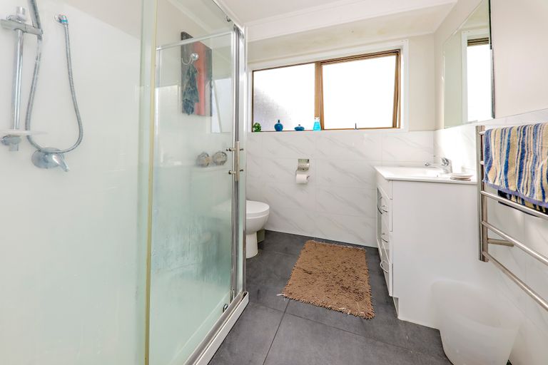 Photo of property in 14 Treviso Place, Clover Park, Auckland, 2023