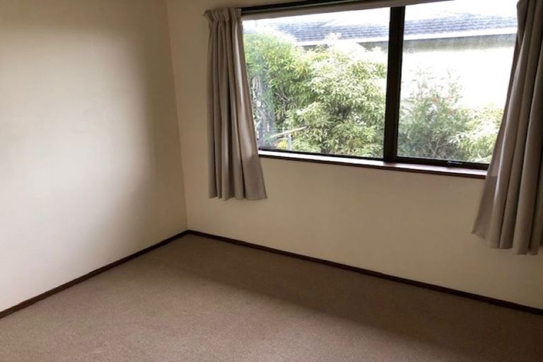 Photo of property in 2/67 Prince Regent Drive, Half Moon Bay, Auckland, 2012