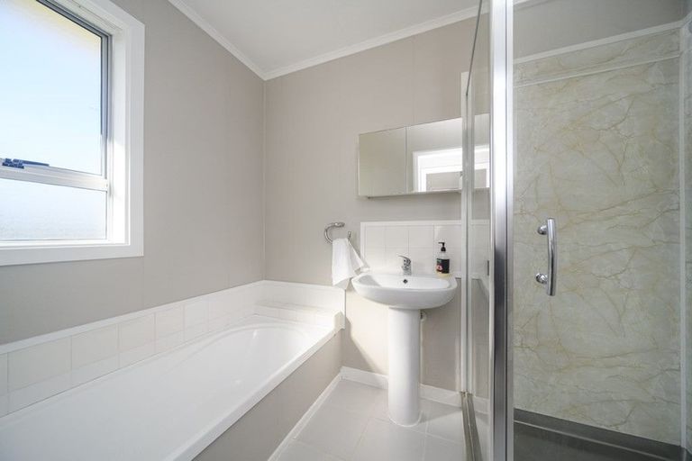 Photo of property in 1 Hurley Place, Awapuni, Palmerston North, 4412