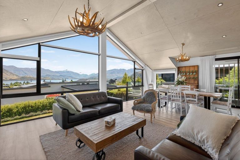 Photo of property in 23 Westview Road, Wanaka, 9305