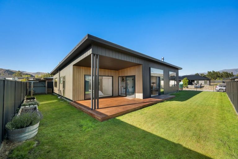 Photo of property in 7 Travertine Street, Cromwell, 9310