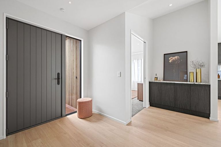 Photo of property in 17 Bradshaw Terrace, Riccarton, Christchurch, 8011