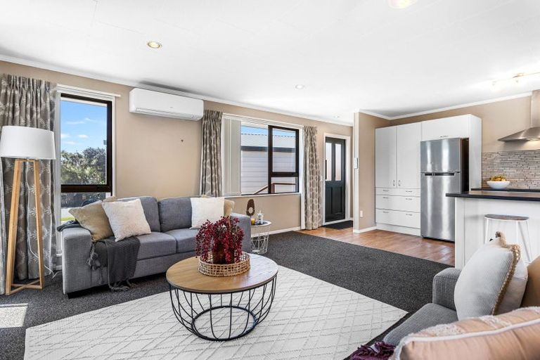 Photo of property in 9 Bankview Place, Amberley, 7410