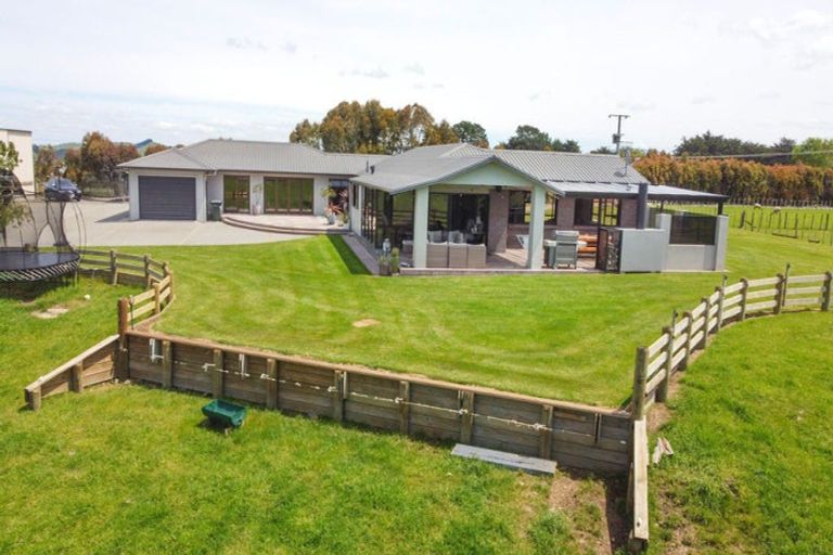Photo of property in 143a Weber Road, Dannevirke, 4971
