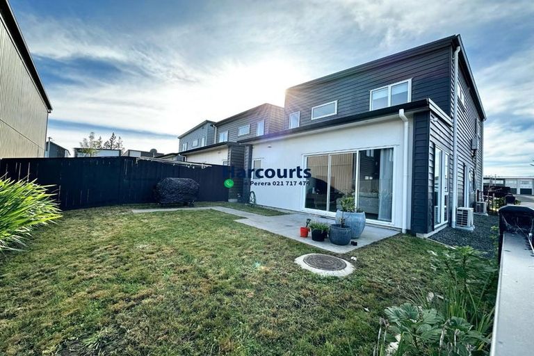 Photo of property in 8 Recovery Road, Papakura, 2110