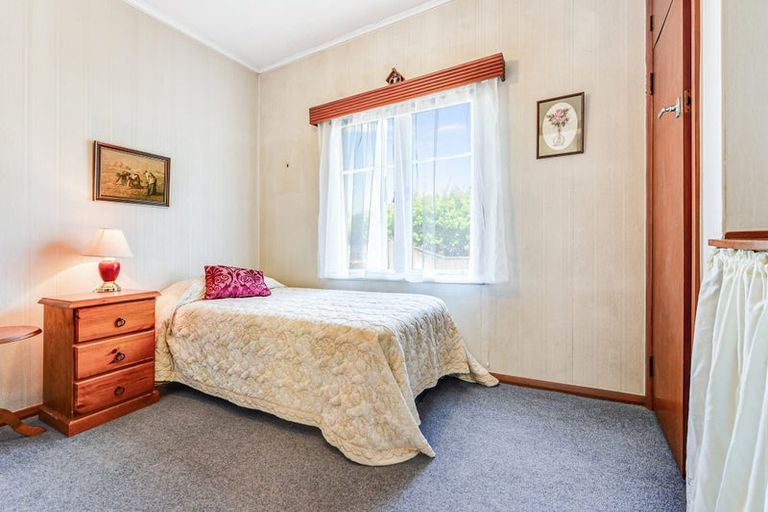 Photo of property in 36 Oxford Street, Fairfield, Hamilton, 3214