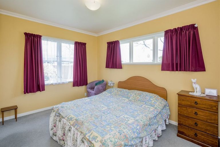 Photo of property in 591 Queen Street East, Levin, 5510