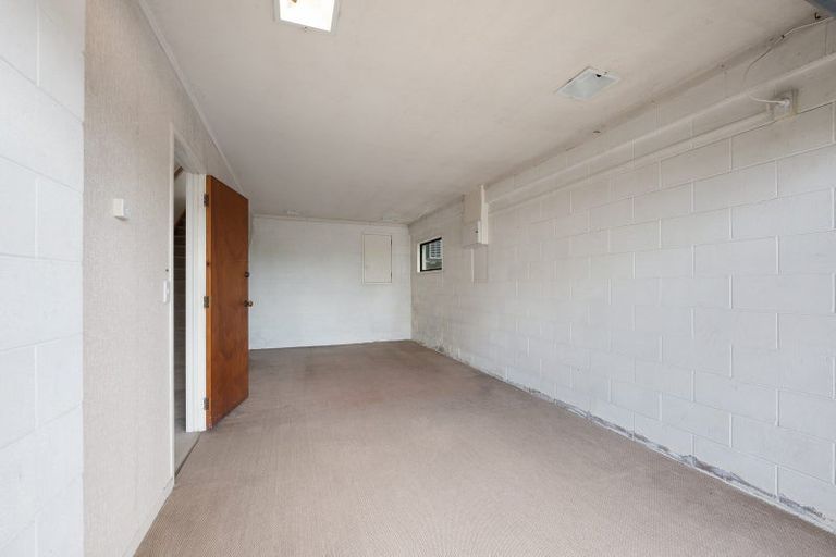 Photo of property in 3/3 Peter Terrace, Castor Bay, Auckland, 0620