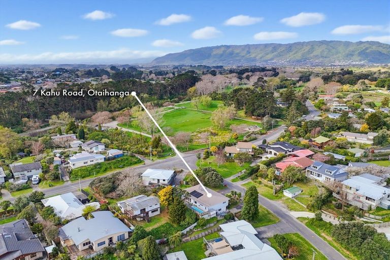 Photo of property in 7 Kahu Road, Otaihanga, Paraparaumu, 5036