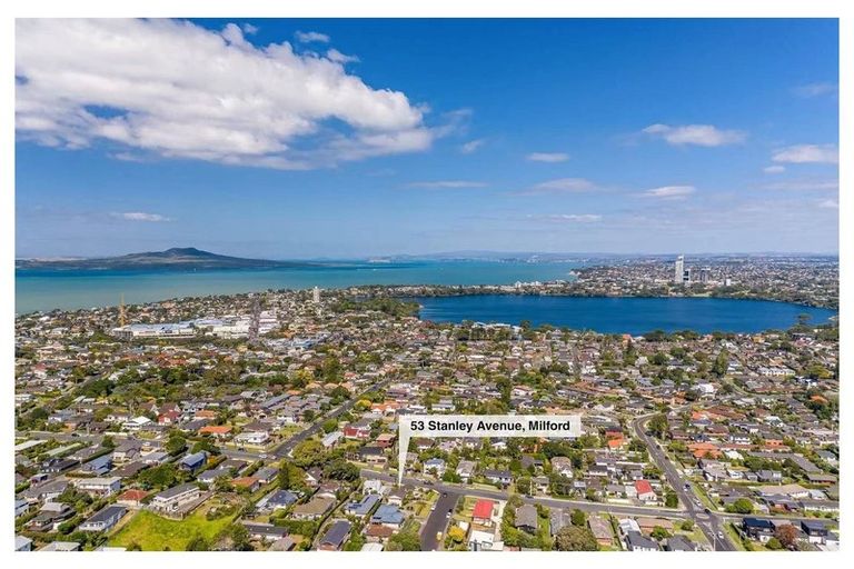 Photo of property in 53 Stanley Avenue, Milford, Auckland, 0620