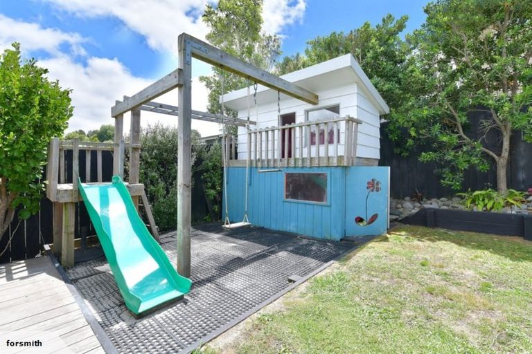 Photo of property in 17 Andre Rise, Stanmore Bay, Whangaparaoa, 0932